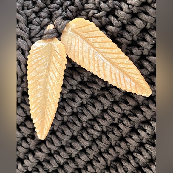 TOMMY BAHAMA | LIKE NEW! - Picture 9 of 13